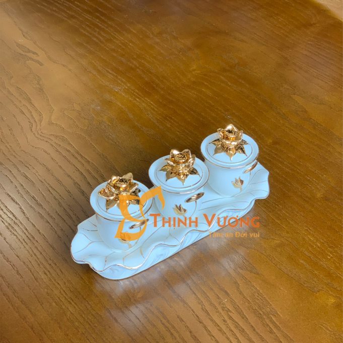 chén nước thờ men trắng